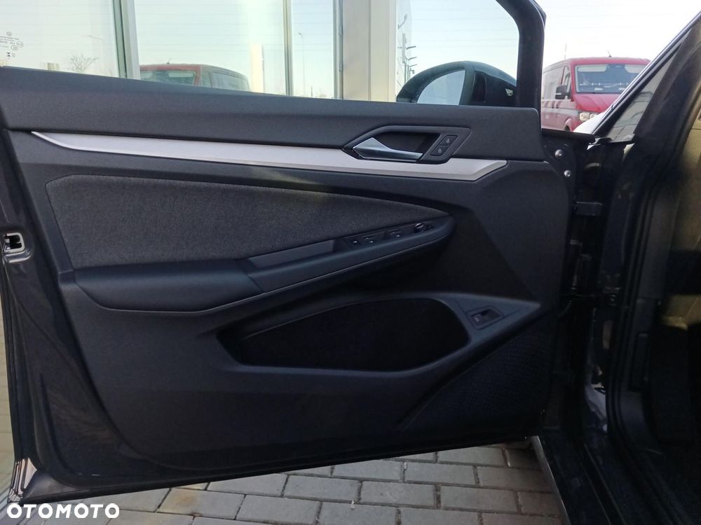 Volkswagen Golf - 18