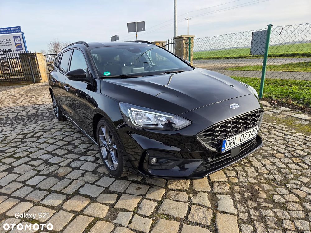 Ford Focus 1.0 EcoBoost Hybrid ST-LINE - 3