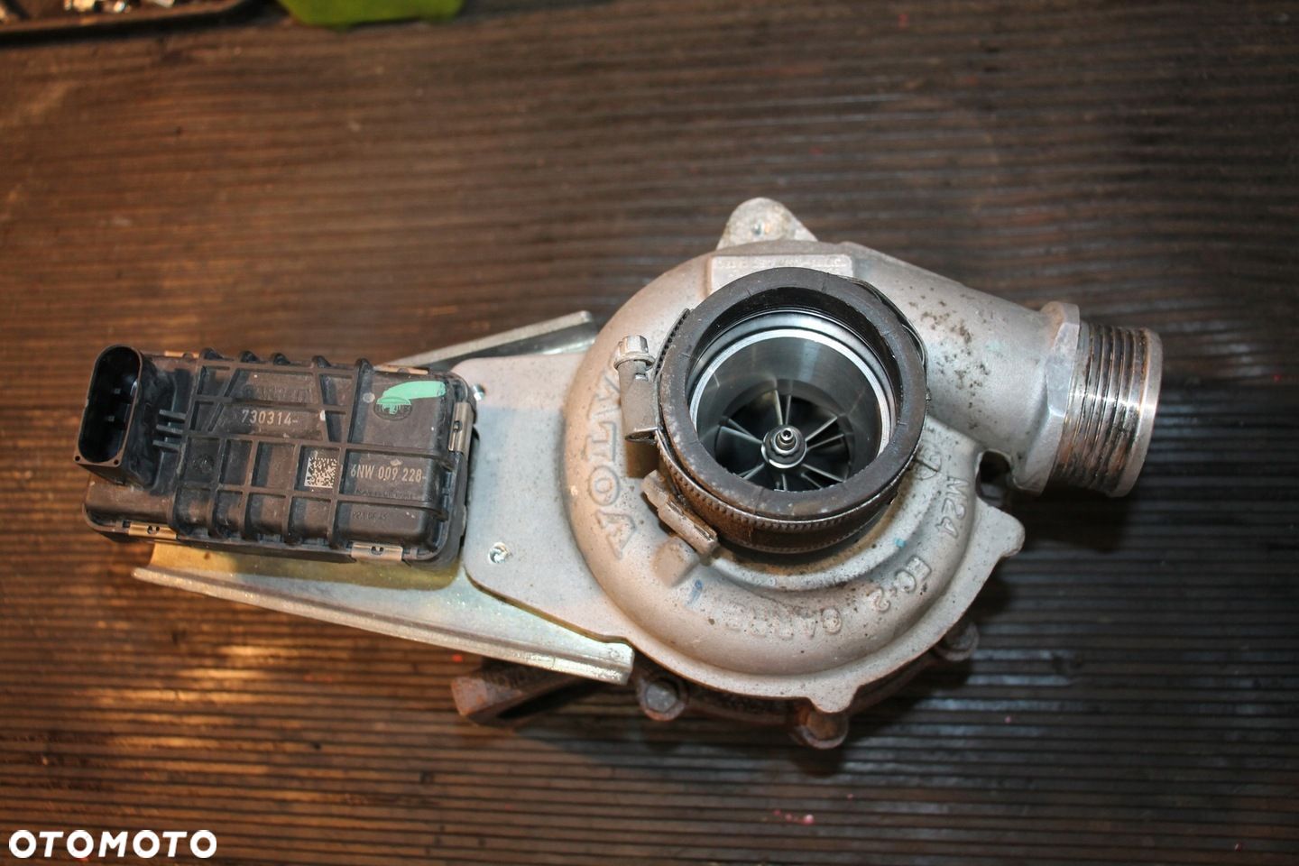 VOLVO XC90 S60 V70 XC70 D5 185 TURBOSPRĘŻARKA TURBINA 30757080 30757079 - 1