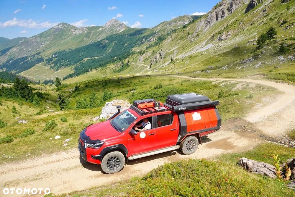 Toyota Hilux 2024 photo 5
