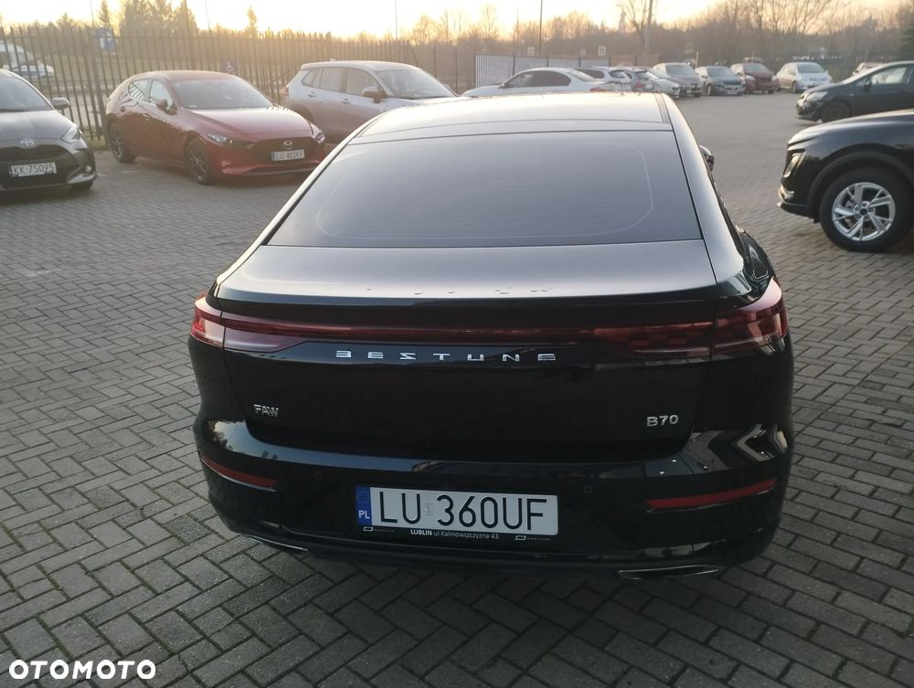 Bestune B70 - 11