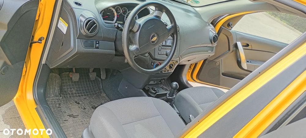 Chevrolet Aveo 1.2 16V Base+ / Classic+ - 27