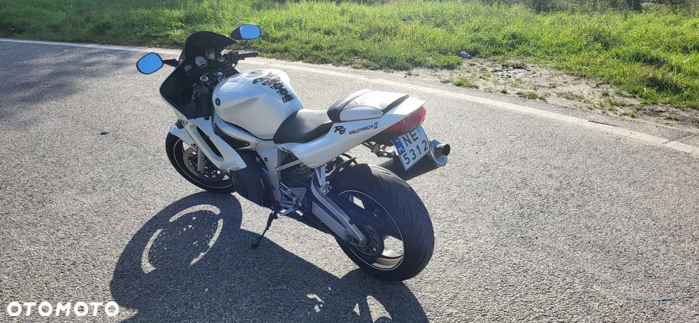 Yamaha R6 - 3