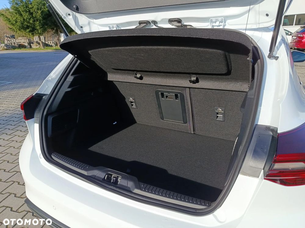 Ford Focus 1.0 EcoBoost mHEV ST-Line X - 14