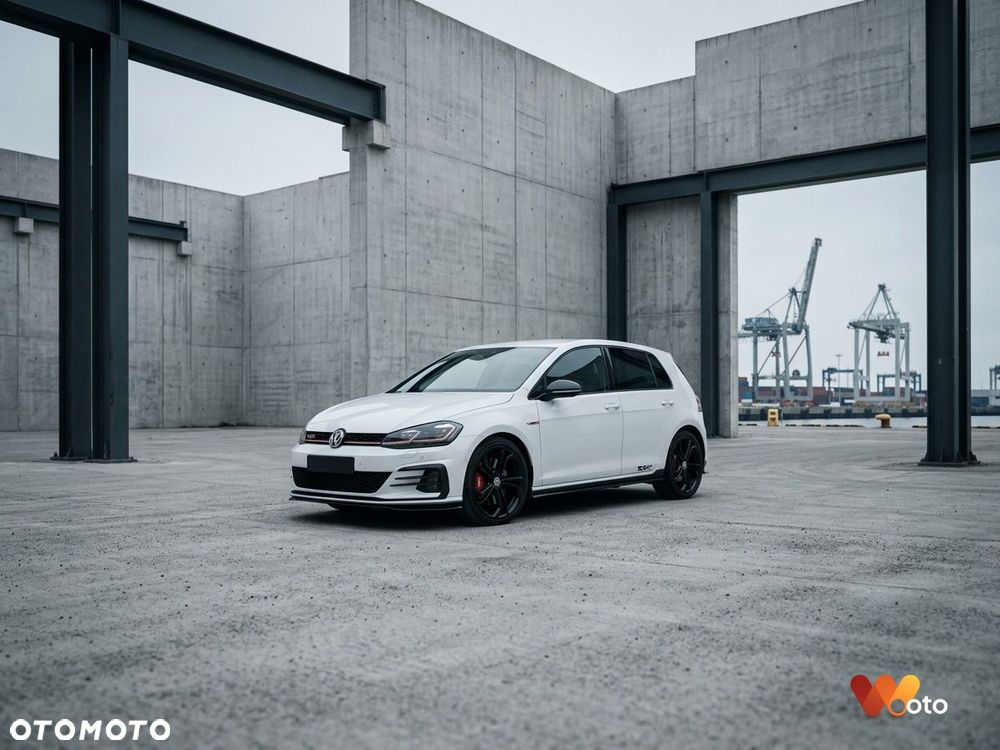 Volkswagen Golf 2.0 TSI GTI TCR DSG - 1
