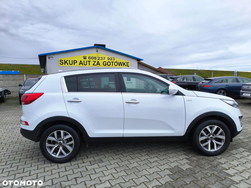 Kia Sportage 2,0 CRDI AWD Dream-Team Edition - 6