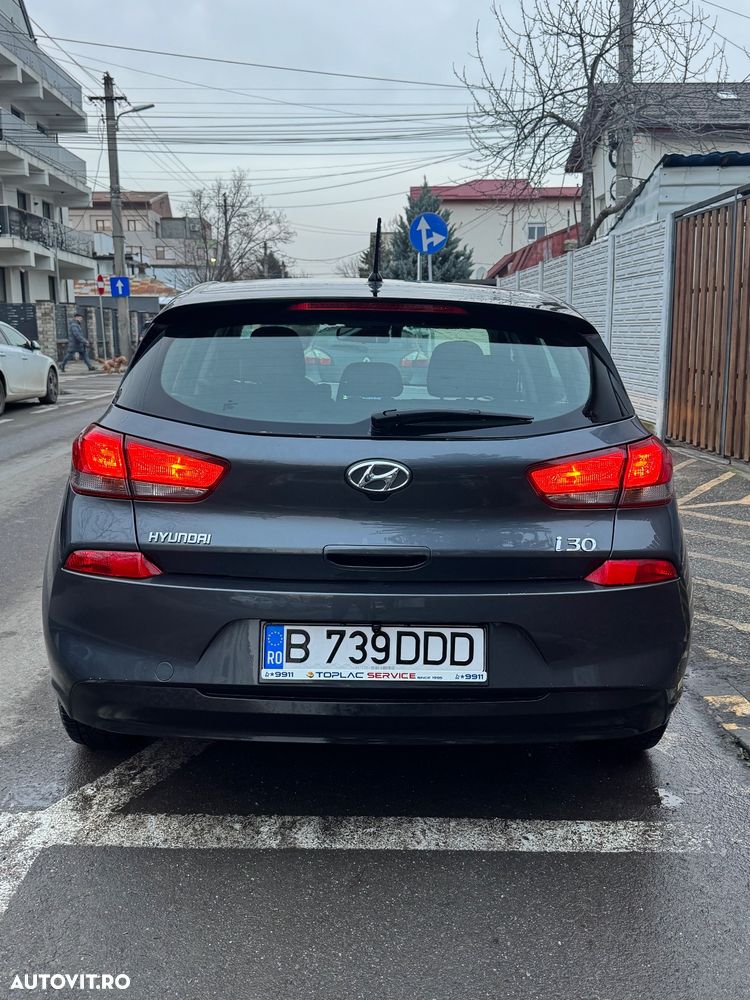 Hyundai i30 1.4 100CP 5DR M/T Comfort - 7