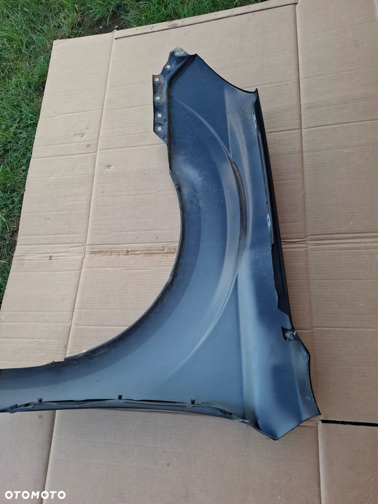 Prawy przedni błotnik Subaru Outback IV - 9