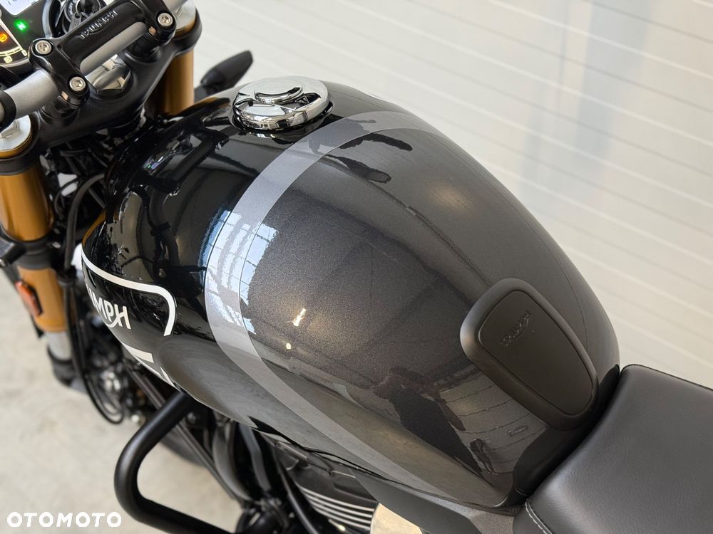 Triumph Inny - 27