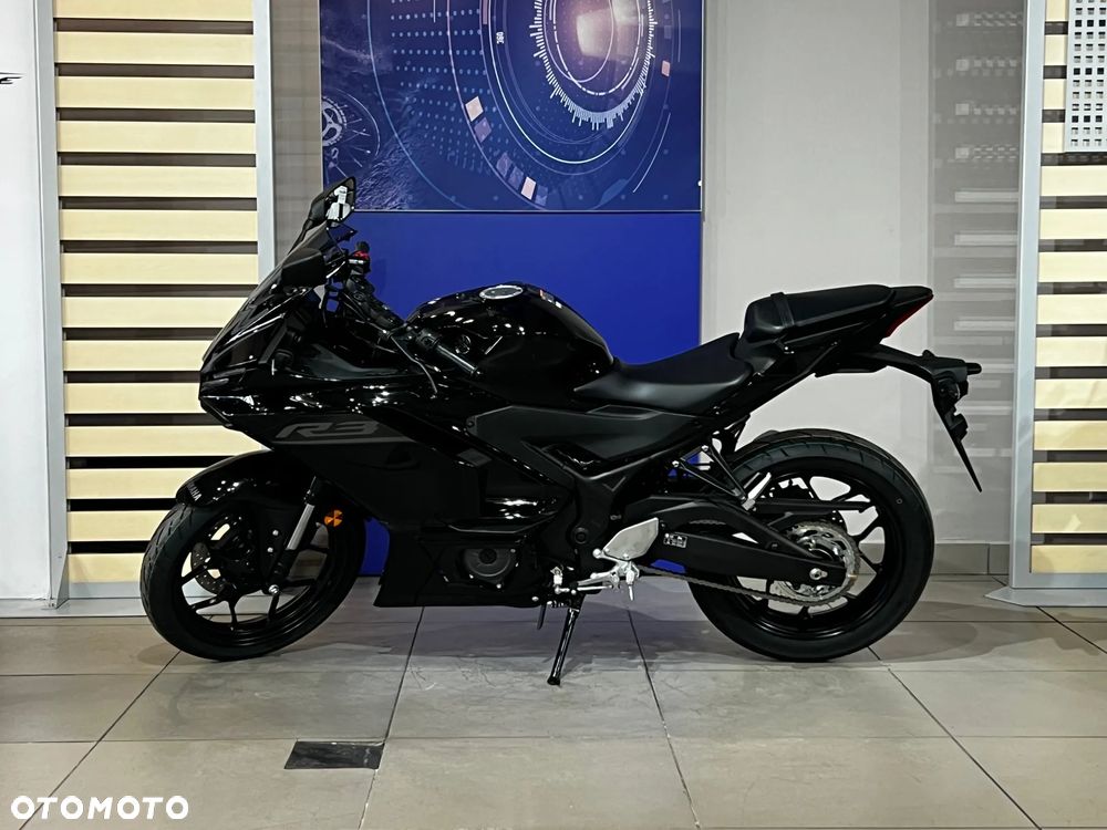 Yamaha R3 - 2