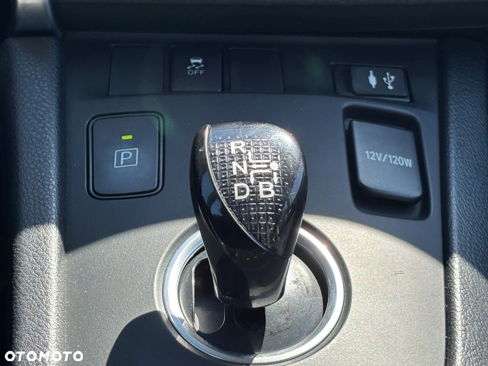 Toyota Auris 1.8 HSD Prestige - 22