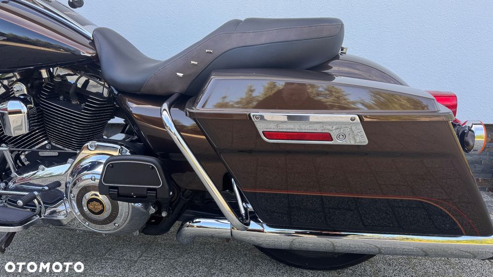 Harley-Davidson Touring Road King - 22