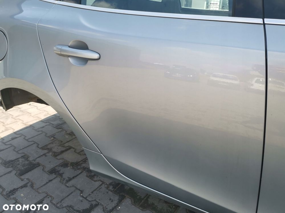 volvo v40 ii 12-19 drzwi prawe tylne tył przód electric silver - 3