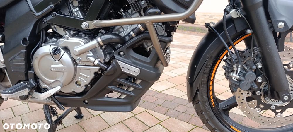 Suzuki V-STROM - 29