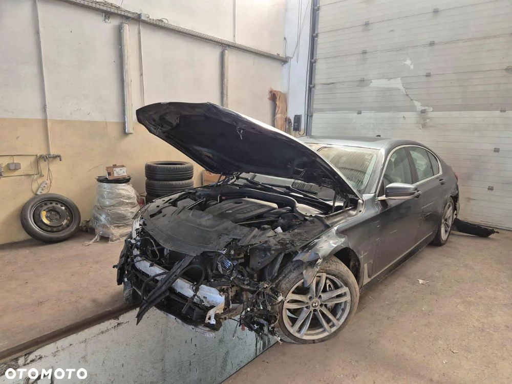 BMW Seria 7 730Ld - 3