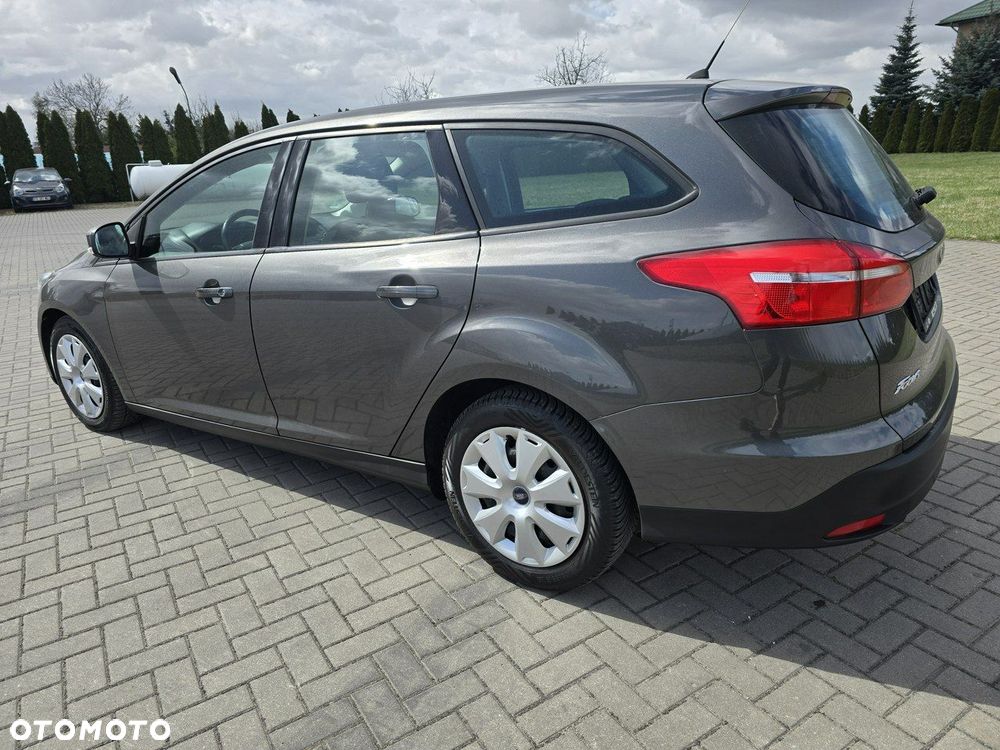 Ford Focus - 12