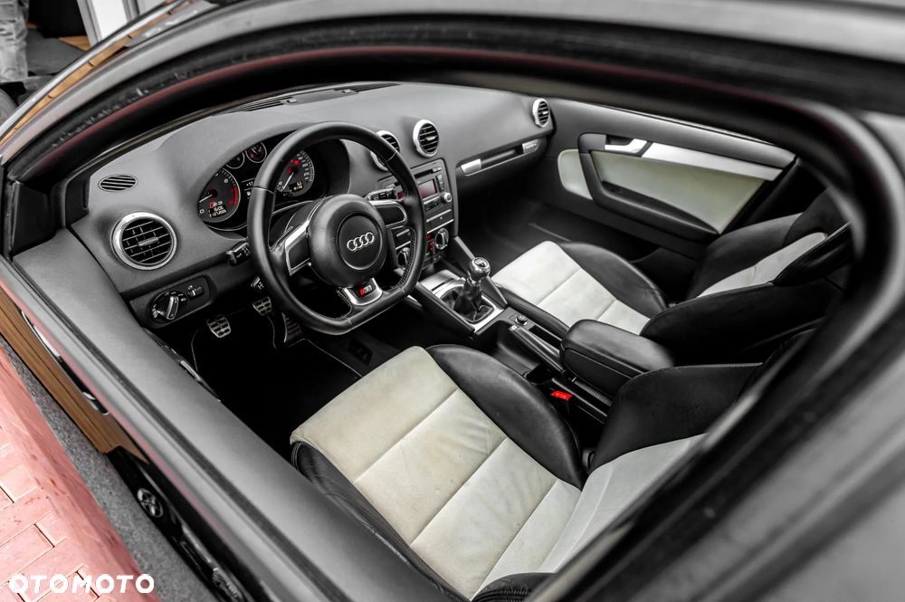 Audi S3 Sportback Standard - 19