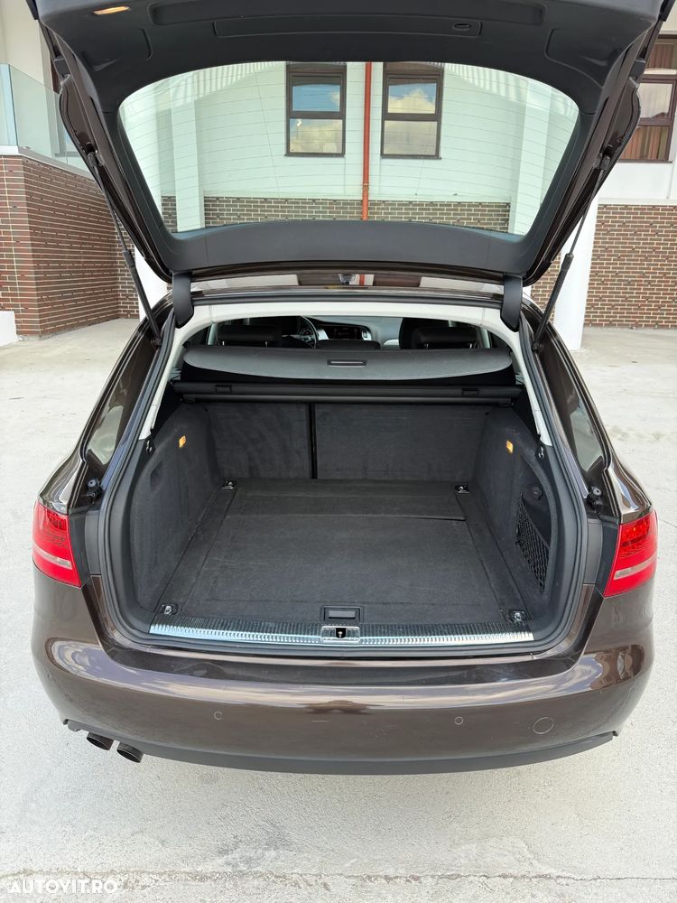 Audi A4 2.0 TDI DPF multitronic Attraction - 20