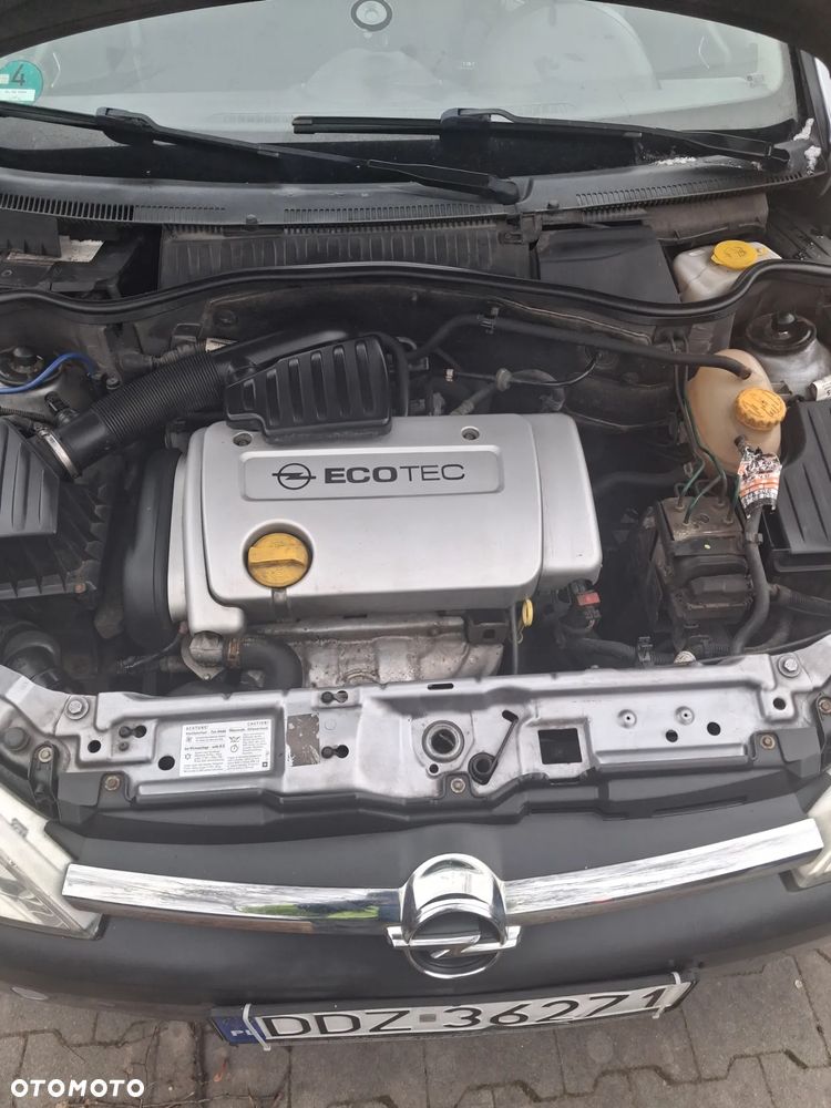 Opel Corsa 1.4 16V Enjoy - 16