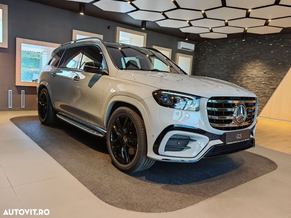 MERCEDES-BENZ GLS 2026