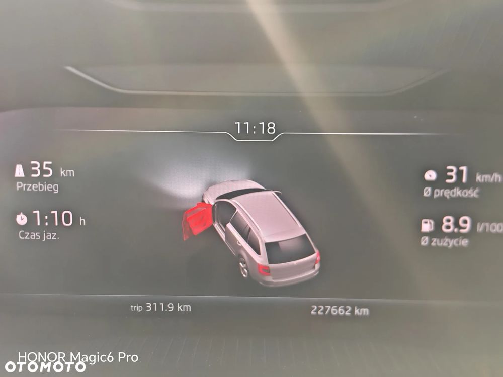 Skoda Octavia 2.0 TSI RS - 22