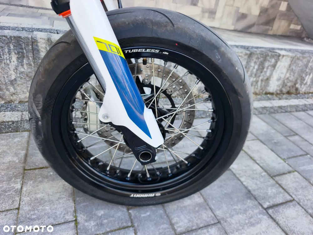 Husqvarna 701 - 25