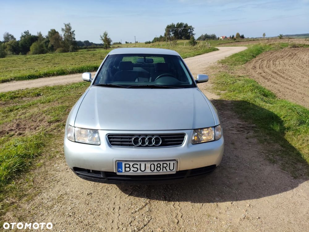 Audi A3 Sportback - 1