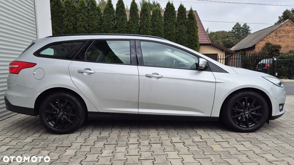 Ford Focus 1.5 TDCi DPF Start-Stopp-System Business - 9