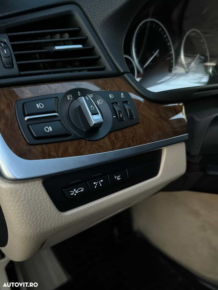 BMW Seria 5 520d - 13