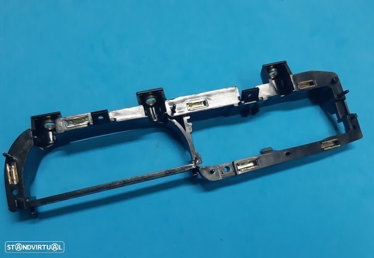 Armação moldura puxador porta  VW Passat B5 e Skoda Octavia ( 3B1867179C ) NOVO - 1
