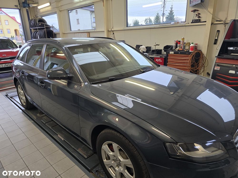 Audi A4 Avant 2.0 TDI DPF Ambition - 6