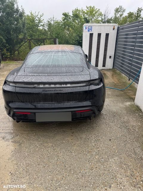 Porsche Taycan - 1