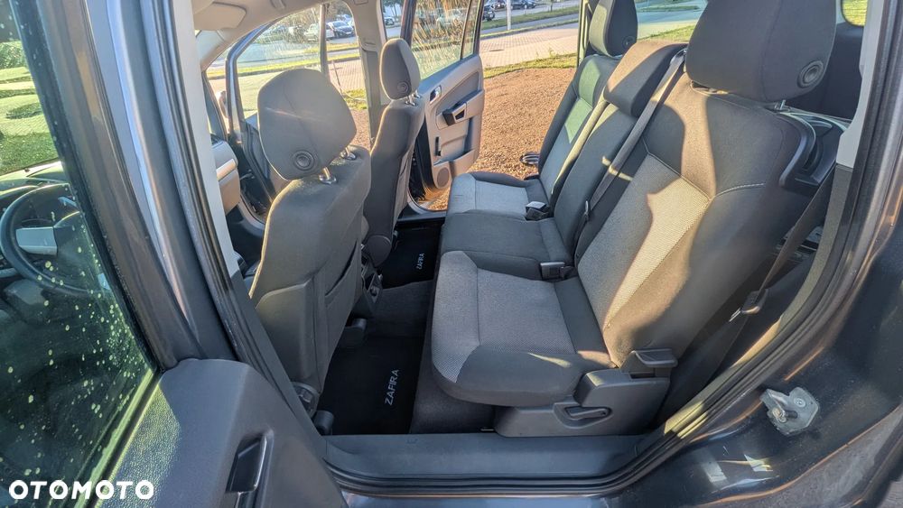 Opel Zafira 1.8 - 9