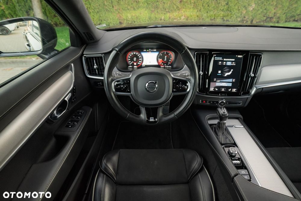 Volvo S90 D5 AWD R-Design - 12