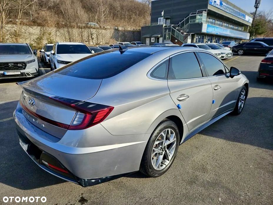 Hyundai Sonata - 3