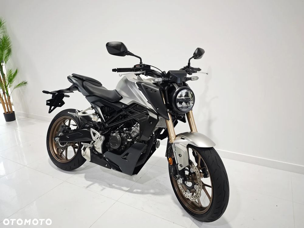 Honda CB - 3