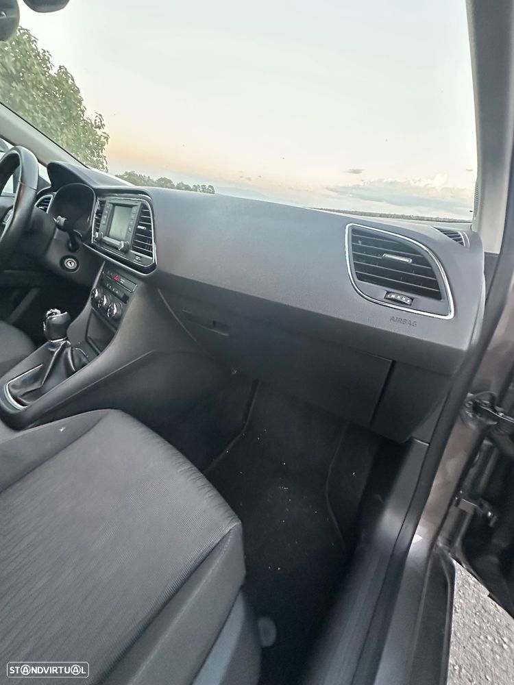 SEAT Leon ST 1.6 TDI Style Ecomotive - 27