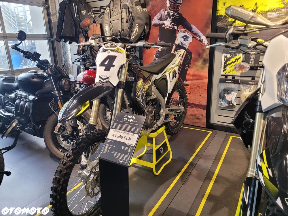 Triumph Inny - 2