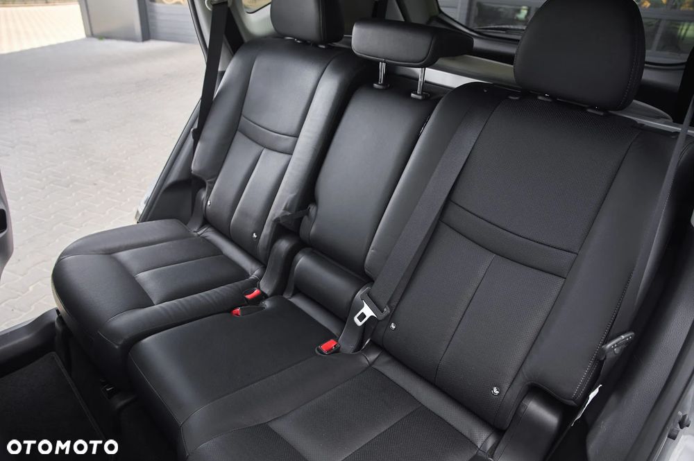 Nissan X-Trail 1.6 DCi Tekna 2WD Xtronic 7os - 21