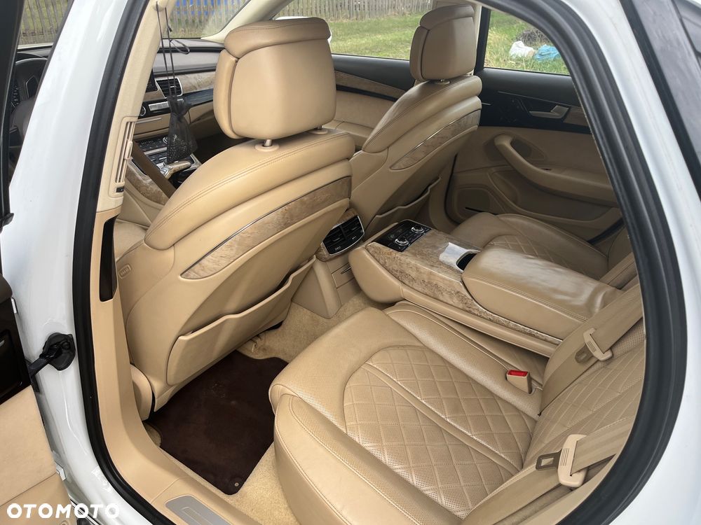 Audi A8 4.2 TDI Quattro - 10