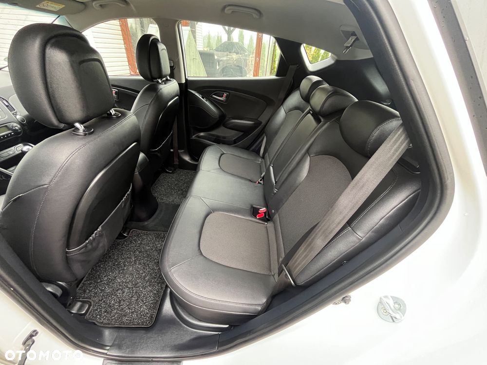 Hyundai ix35 1.6 2WD Fifa World Cup Edition - 29