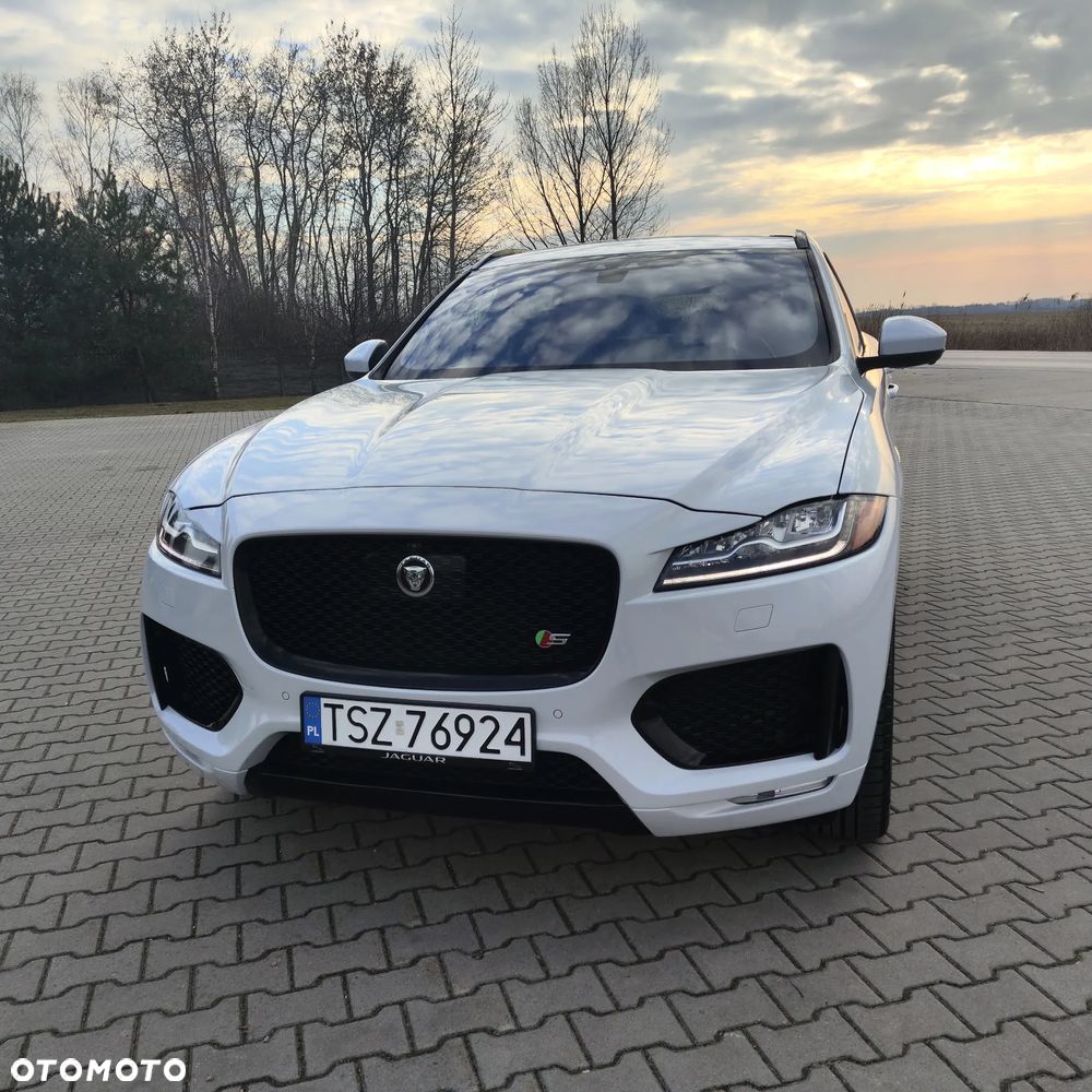 Jaguar F-Pace S AWD - 17
