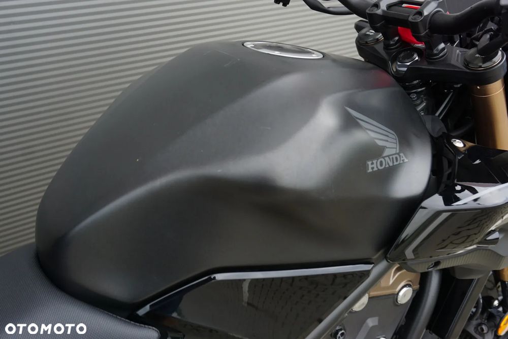 Honda CB - 9