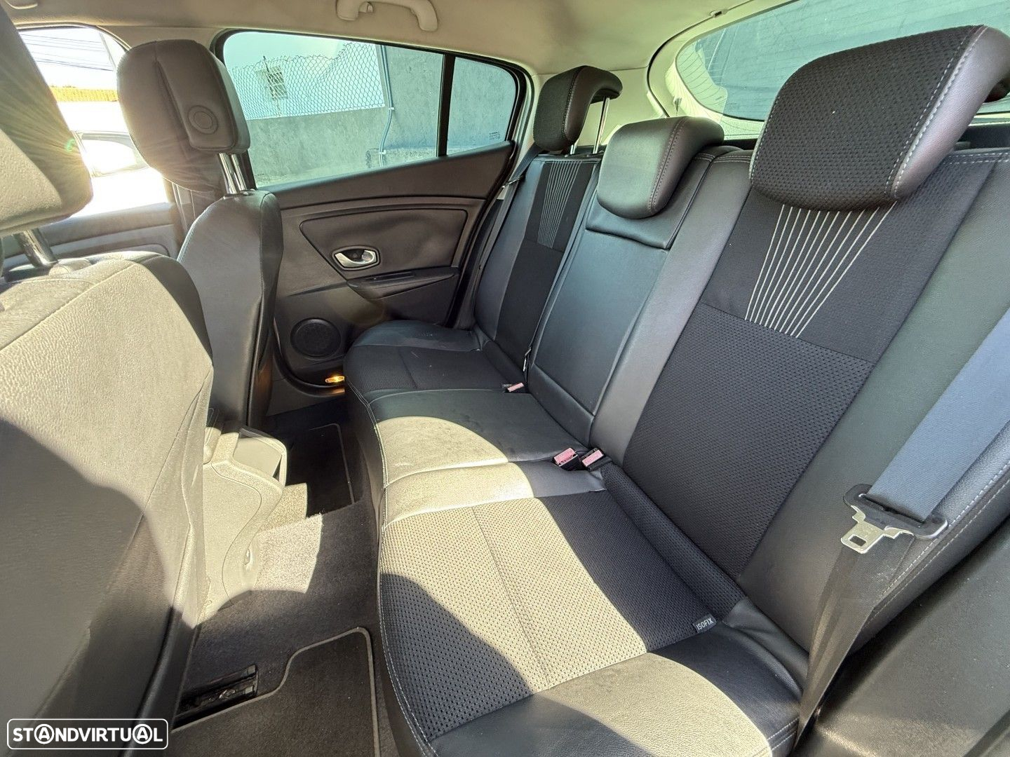 Renault Mégane 1.5 dCi Dynamique - 5