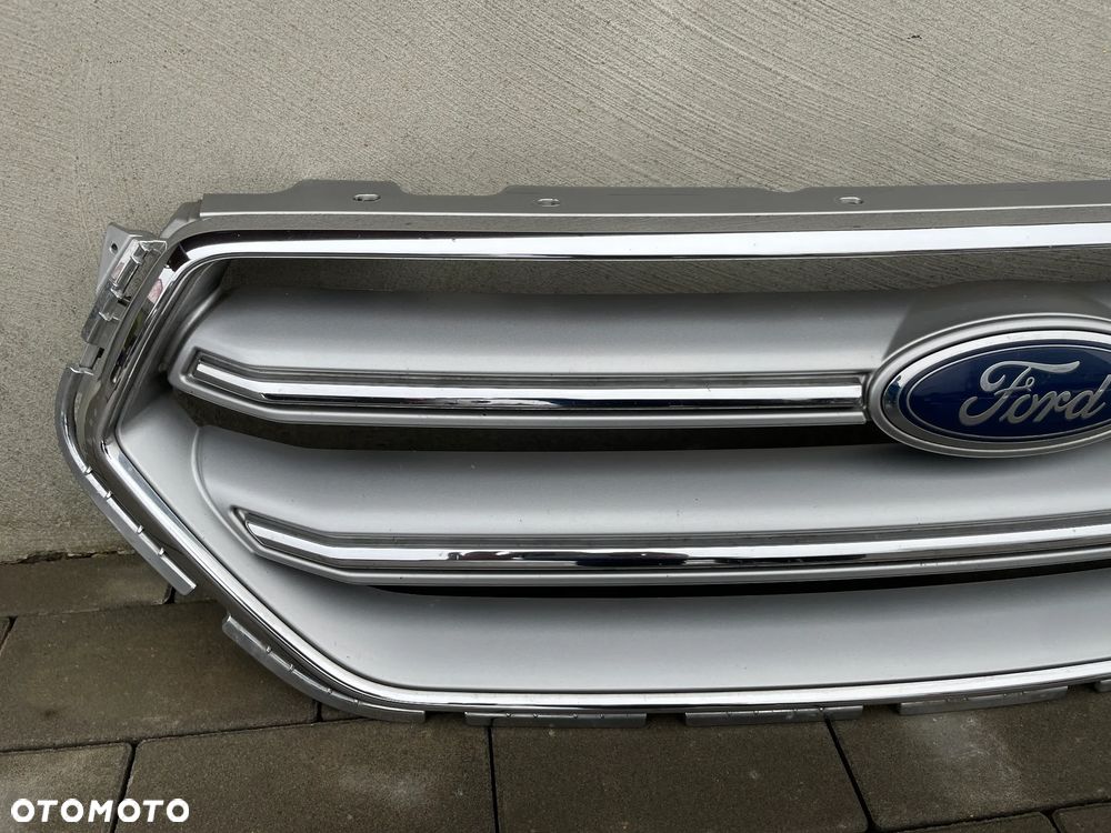 ATRAPA, GRIL FORD KUGA MK2 LIFT  2016-- - 3