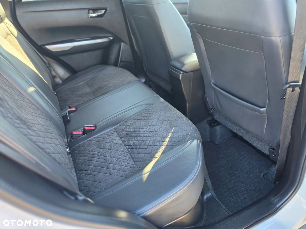 Suzuki Vitara 1.4 Boosterjet Hybrid Comfort+ - 21