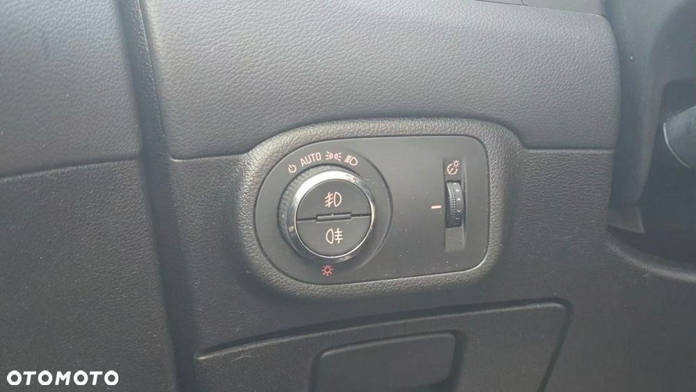 Opel Zafira - 16