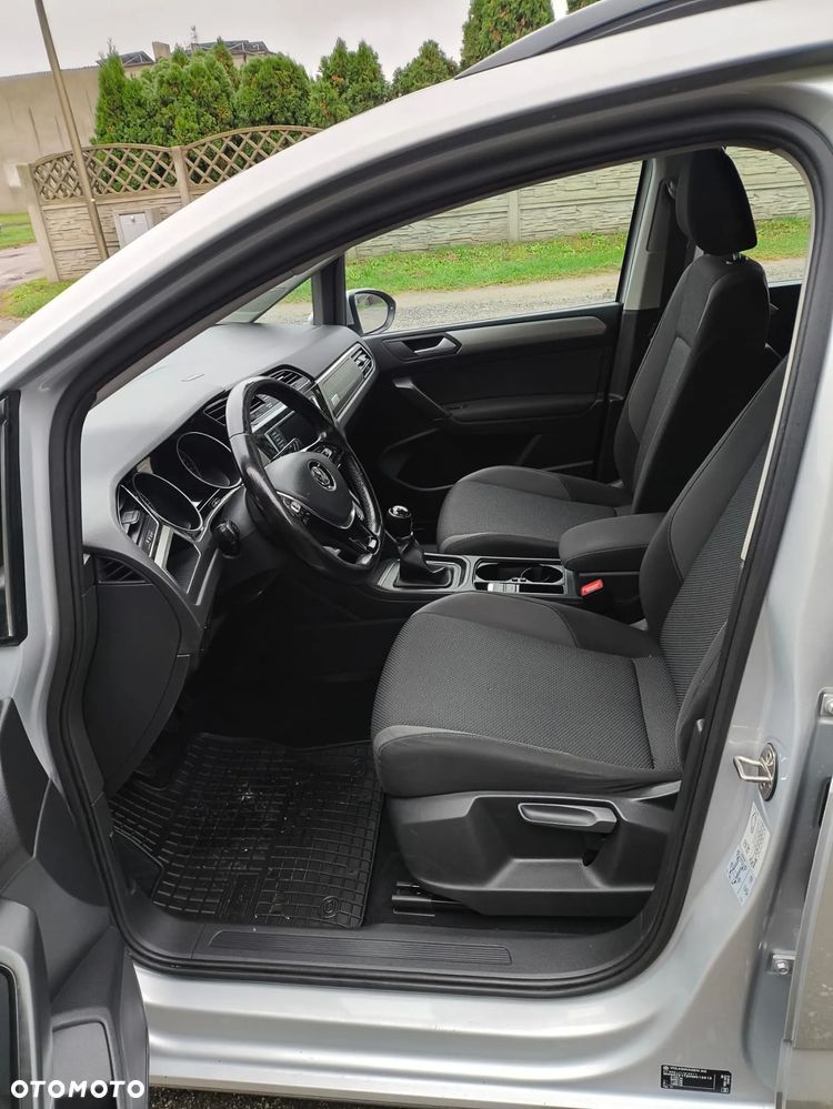 Volkswagen Touran 1.6 TDI BMT SCR Comfortline - 17