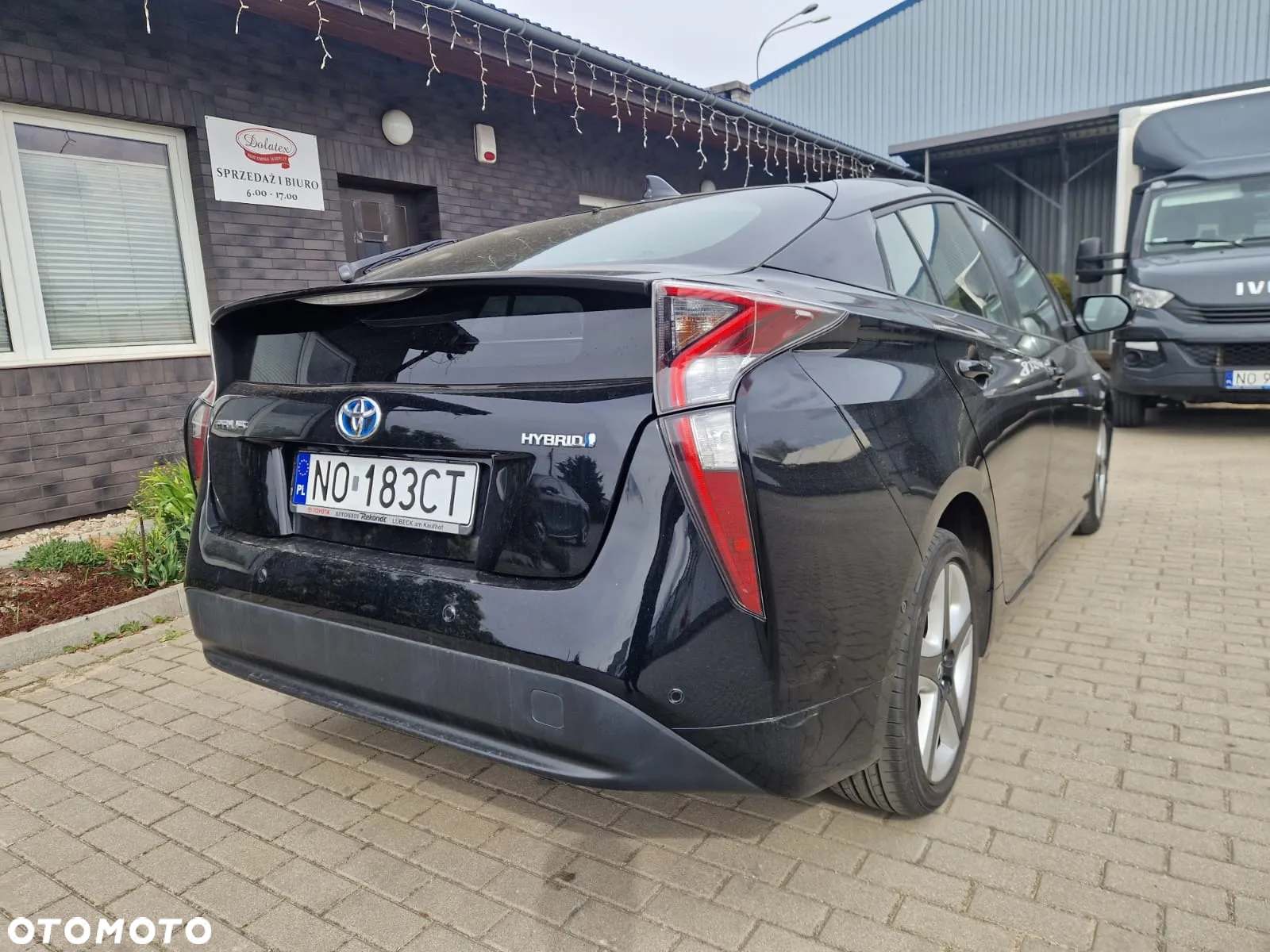 Toyota Prius 1.8 Hybrid Comfort - 8