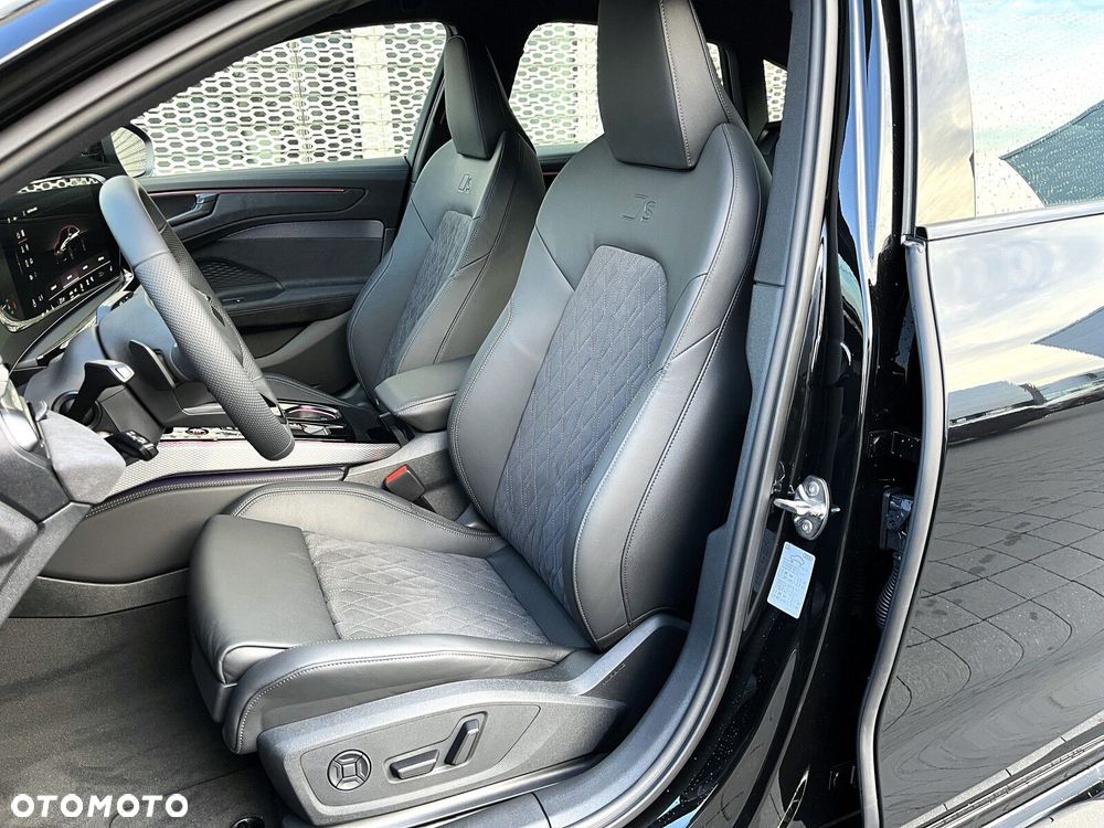 Audi A6 - 6